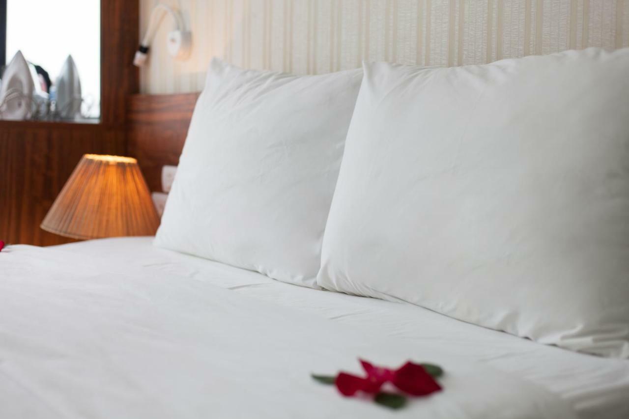 Hanoi Bel Ami Hotel Buitenkant foto
